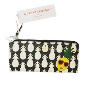 ♠️ Kate Spade Cedar Street Wallet w/ Pineapples ♠️